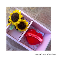 Load image into Gallery viewer, Crochet Sunflower with Cake