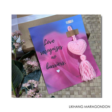 Load image into Gallery viewer, Crochet Heart Keychain